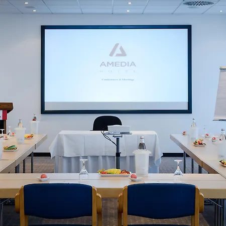 Amedia Elbpromenade Hotel Dresden
