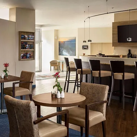 Amedia Elbpromenade Hotel 3*