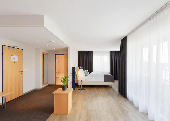 Отель Amedia Elbpromenade, Trademark Collection By Wyndham