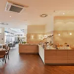 Amedia Elbpromenade, Trademark Collection By Wyndham ホテル 3*